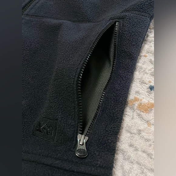 REI Co-Op Classic Fleece Vest - Women’s Small - Picture 5 of 13
